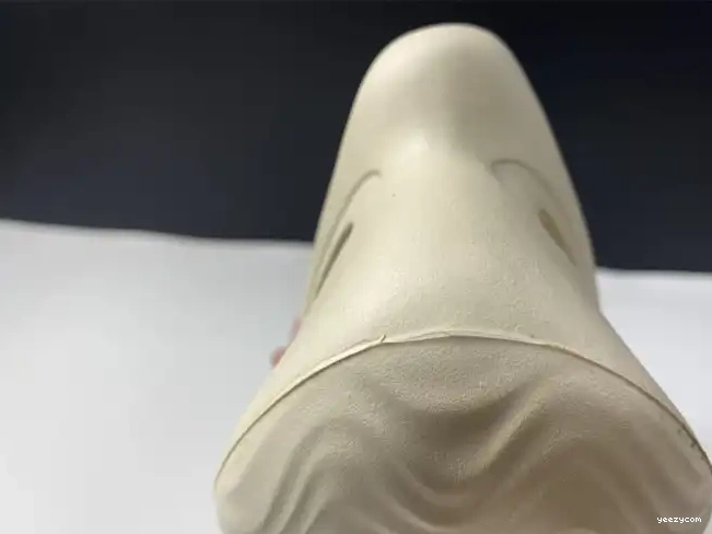 Adidas Foam RNNR FY4567 Yeezy Sand 0619